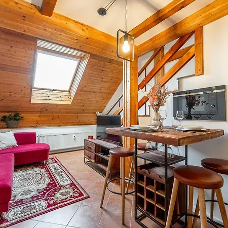 Mezonet Na Namesti * Koszyce