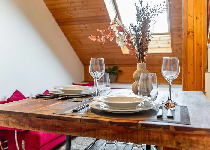 Mezonet Na Namesti Lägenhet