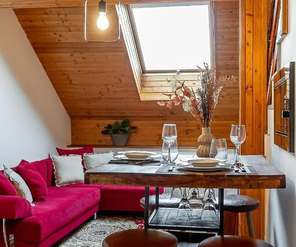 Lägenhet Mezonet Na Namesti *